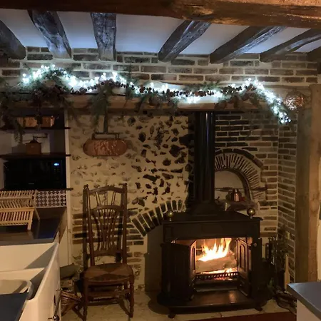 Le Logis Du Cliquet بيت للعطل Thibivillers